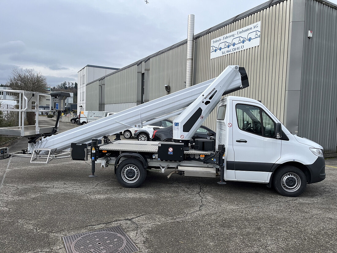 LKW Arbeitsbühne