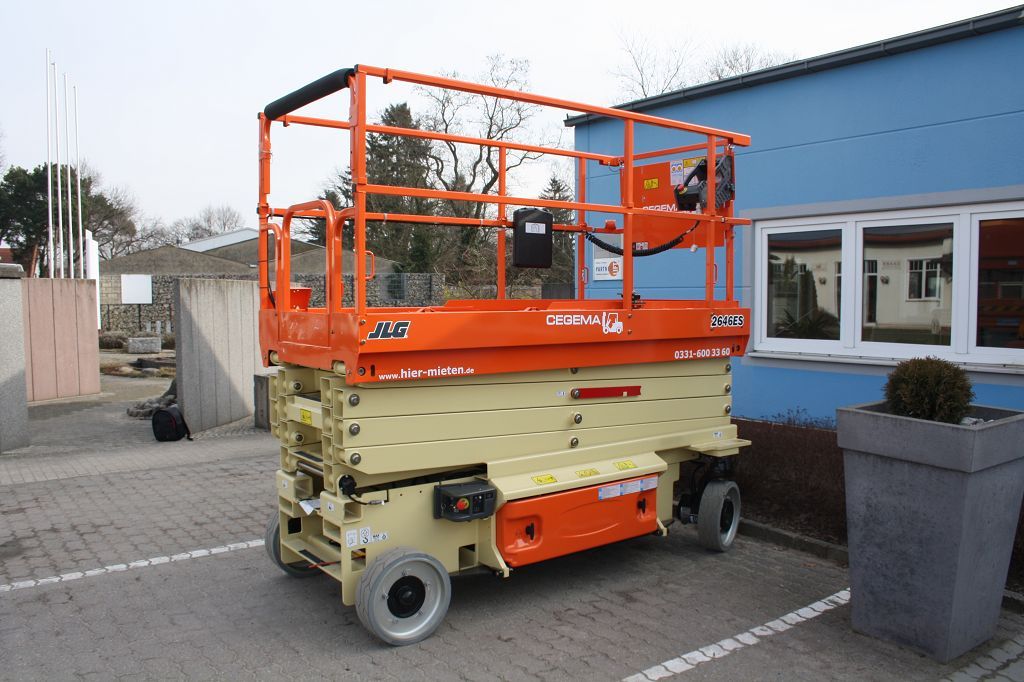 Scherenarbeitsbühne