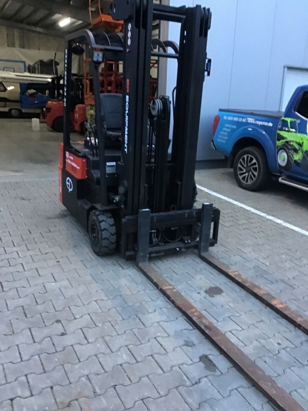 Elektro 3 Rad-Stapler