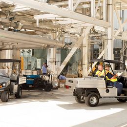 Nutzfahrzeug Carryall 300